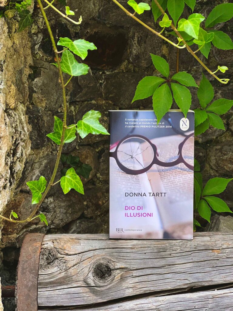 Dio di illusioni Donna Tartt recensione